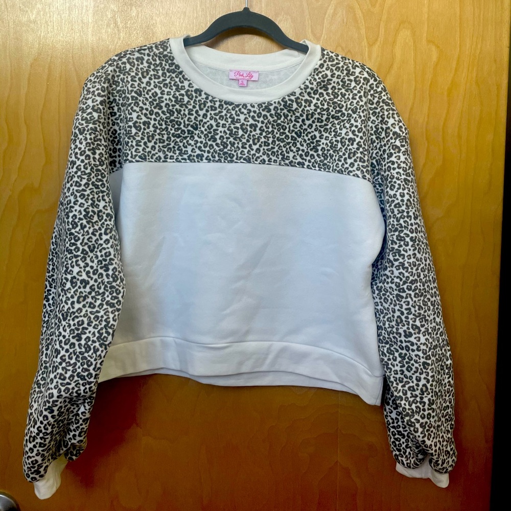 Leopard print sleeve sweater